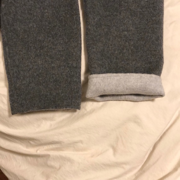 Talbots dk gray wool blazer w/lt grey interior. - Picture 6 of 8